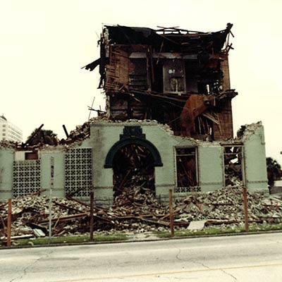 1981<br><div class="timeline-subheading">Dealt with disaster</div>