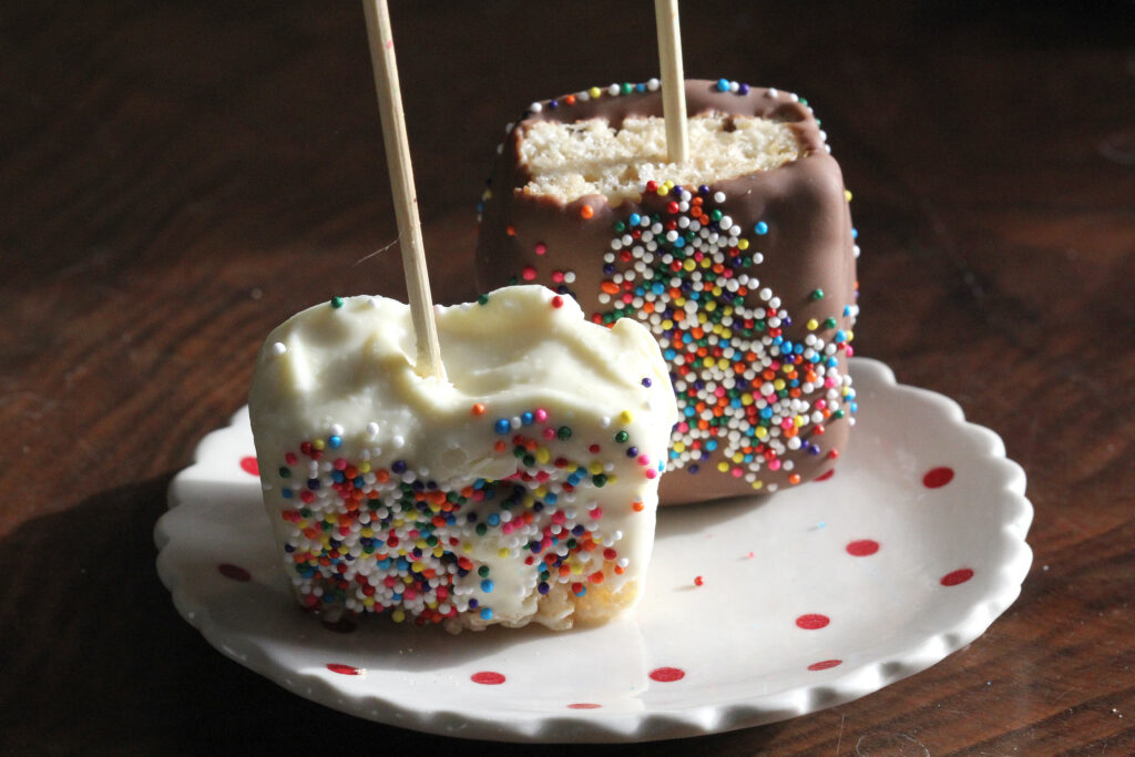 cake pops, chocolate cake pops